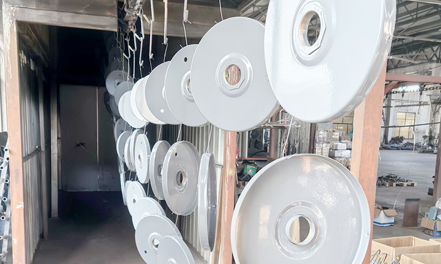 Measure cans with custom branding